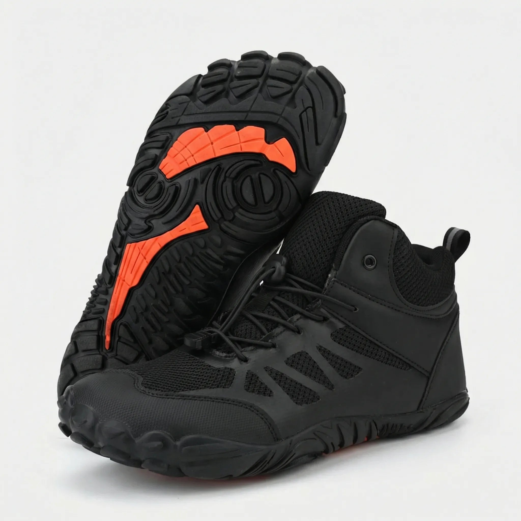 Outdoor-Wanderschuh mittelhoch mit rutschfester Sohle und Knöchelstütze