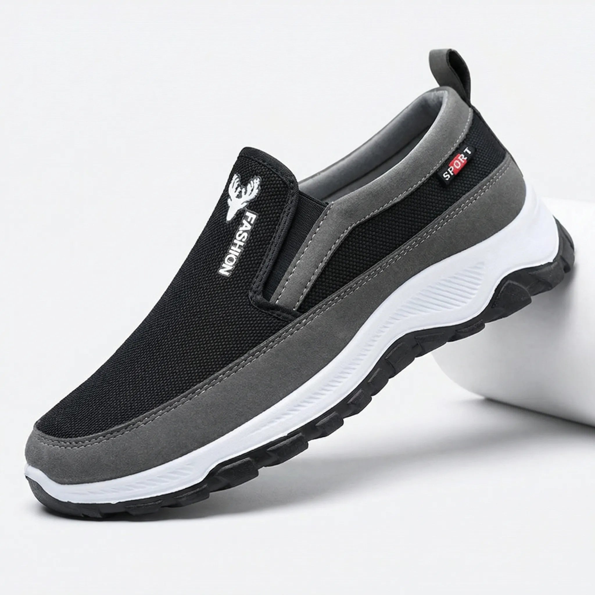 Herren Slip-On Wanderschuhe mit Mesh-Obermaterial und griffiger Profilsohle