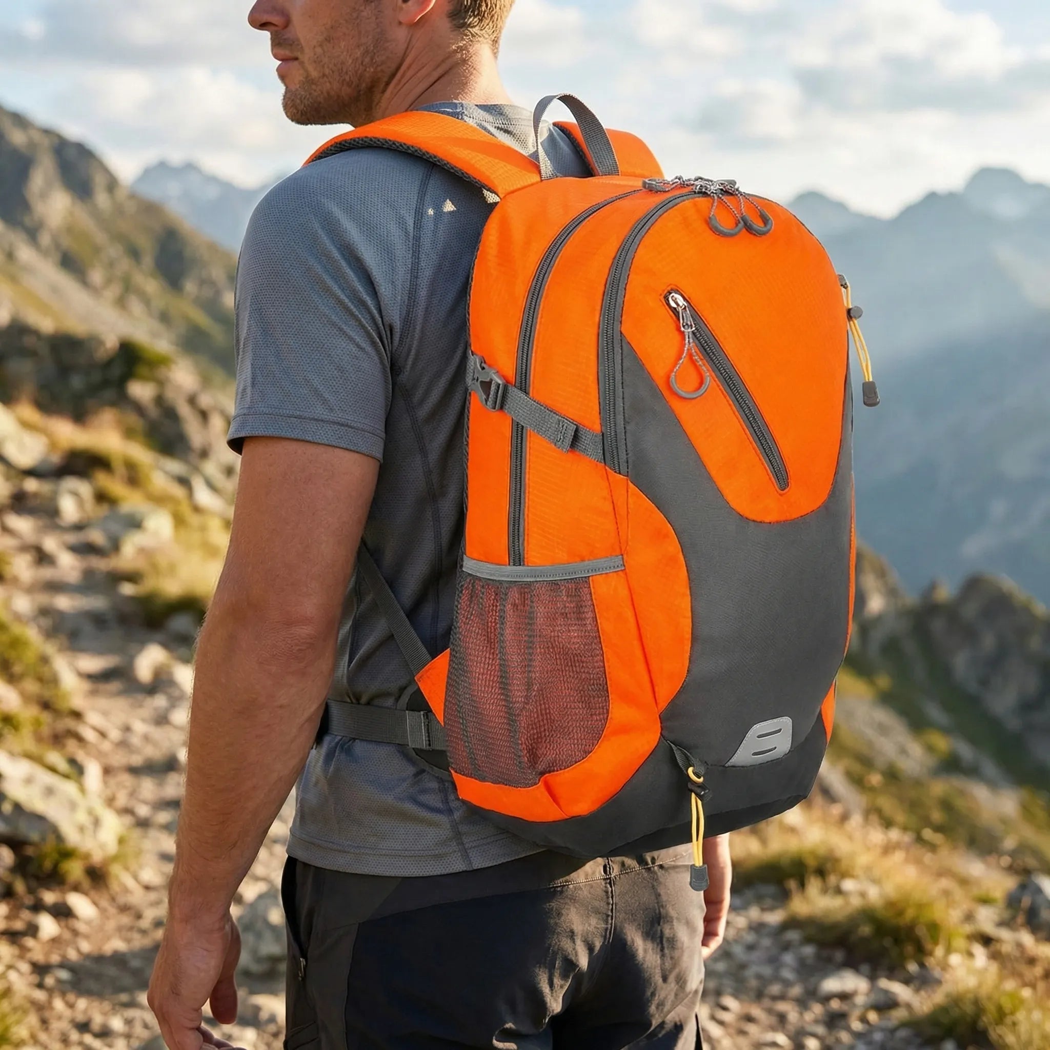 Outdoor-Rucksack 40 Liter wasserabweisend gepolsterte Schultergurte