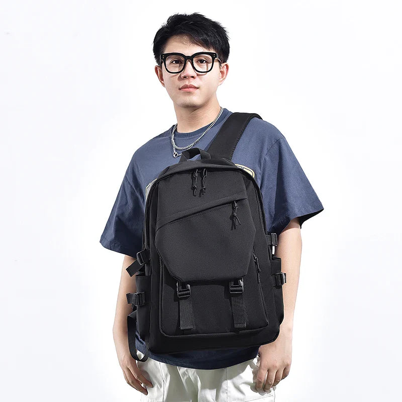 Großer Rucksack mit Laptopfach mehreren Taschen unifarbig