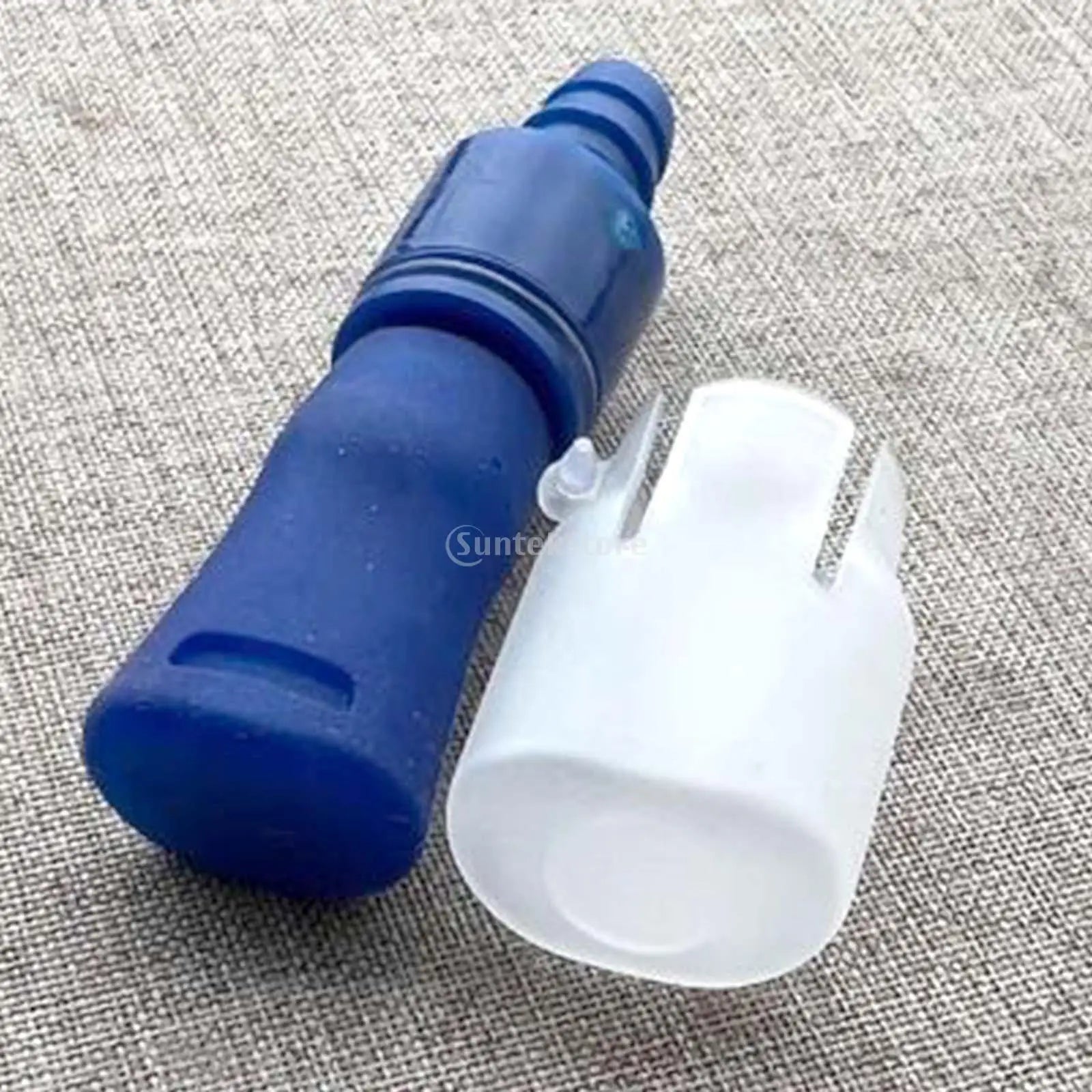 Hydrationrucksack-Schutzkappe mit Befestigungsschlaufe und Düsenschutz