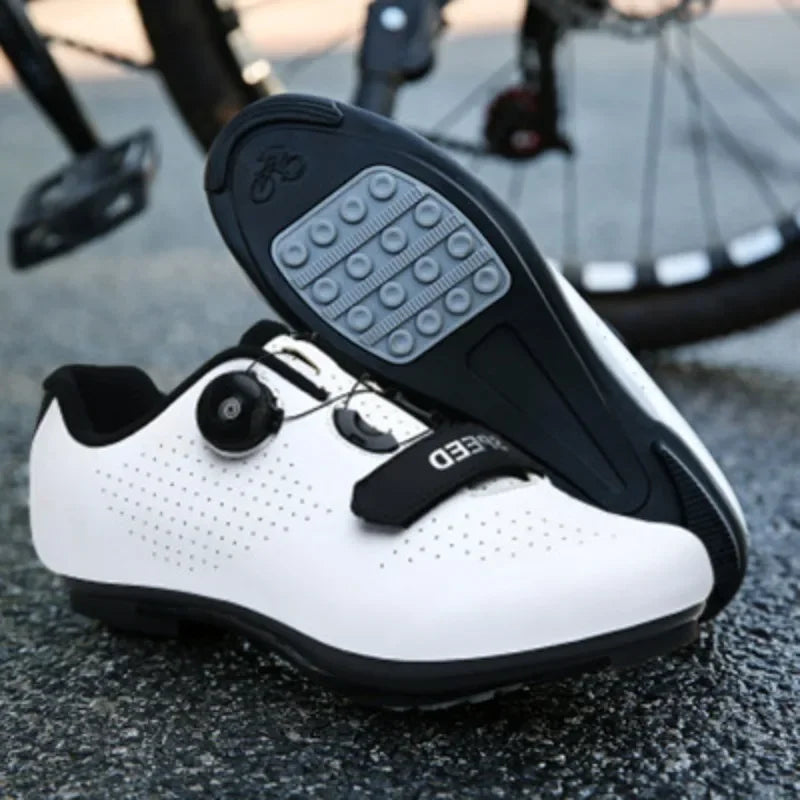 Flatpedal-Radschuh mit griffiger Gummisohle und Drehreglerverschluss