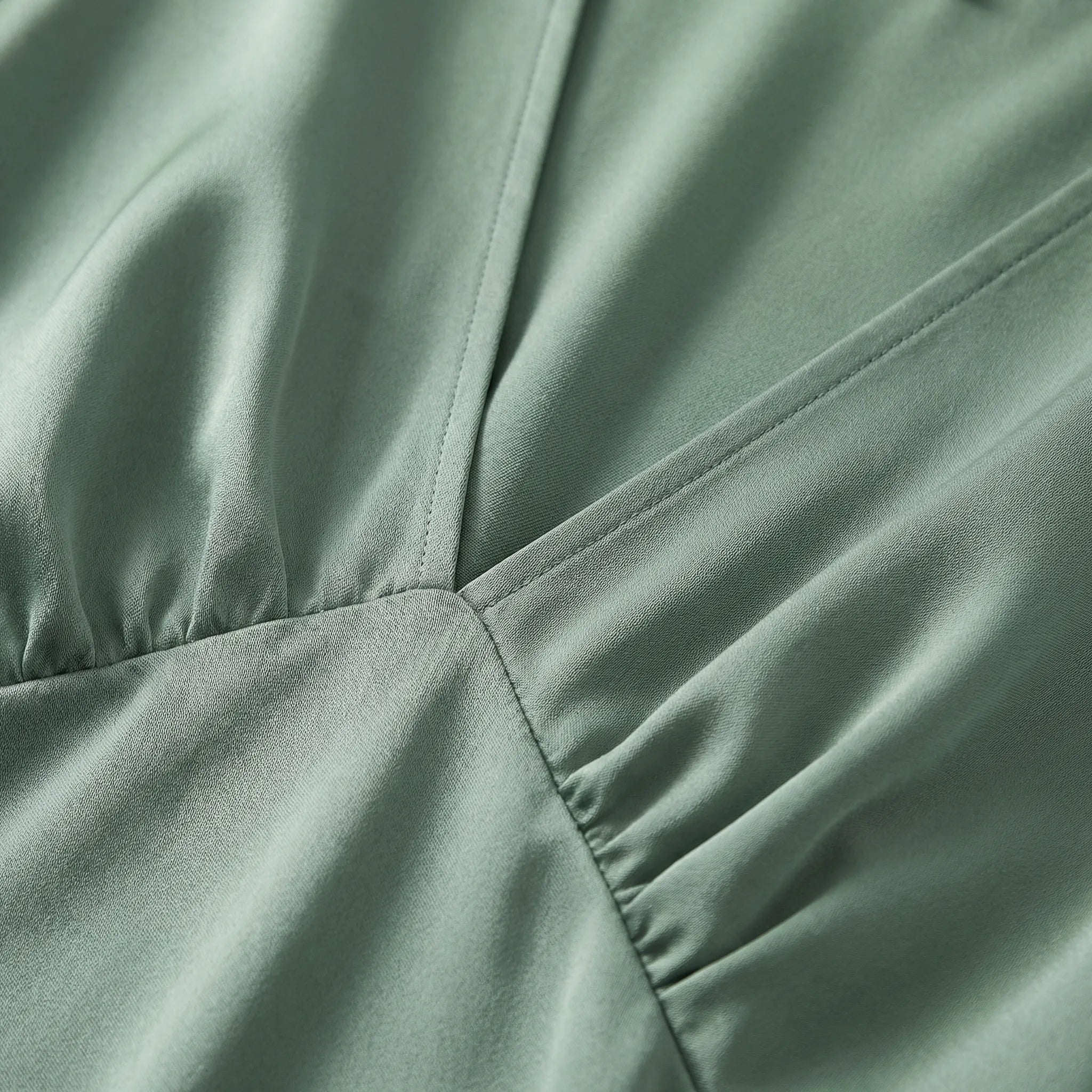 Nordspur | Velourna V-Neck Midi Dress With Short Sleeves