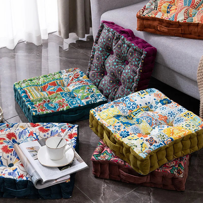 Dickes quadratisches Sitzkissen mit Vintage-Blumenmuster und Tragegriff