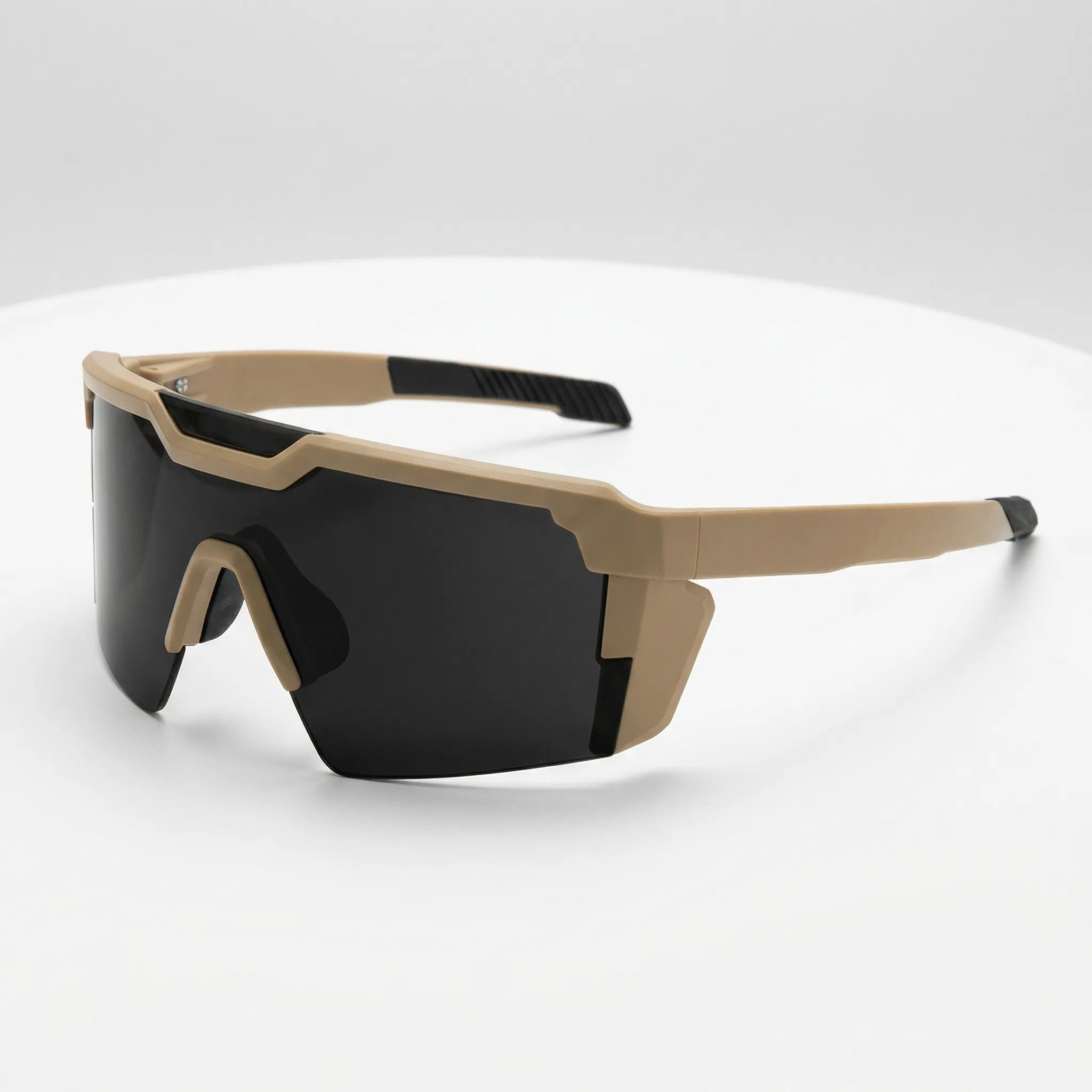 Sportsonnenbrille mit umschließender Schutzlinse für Radfahren und Outdoor