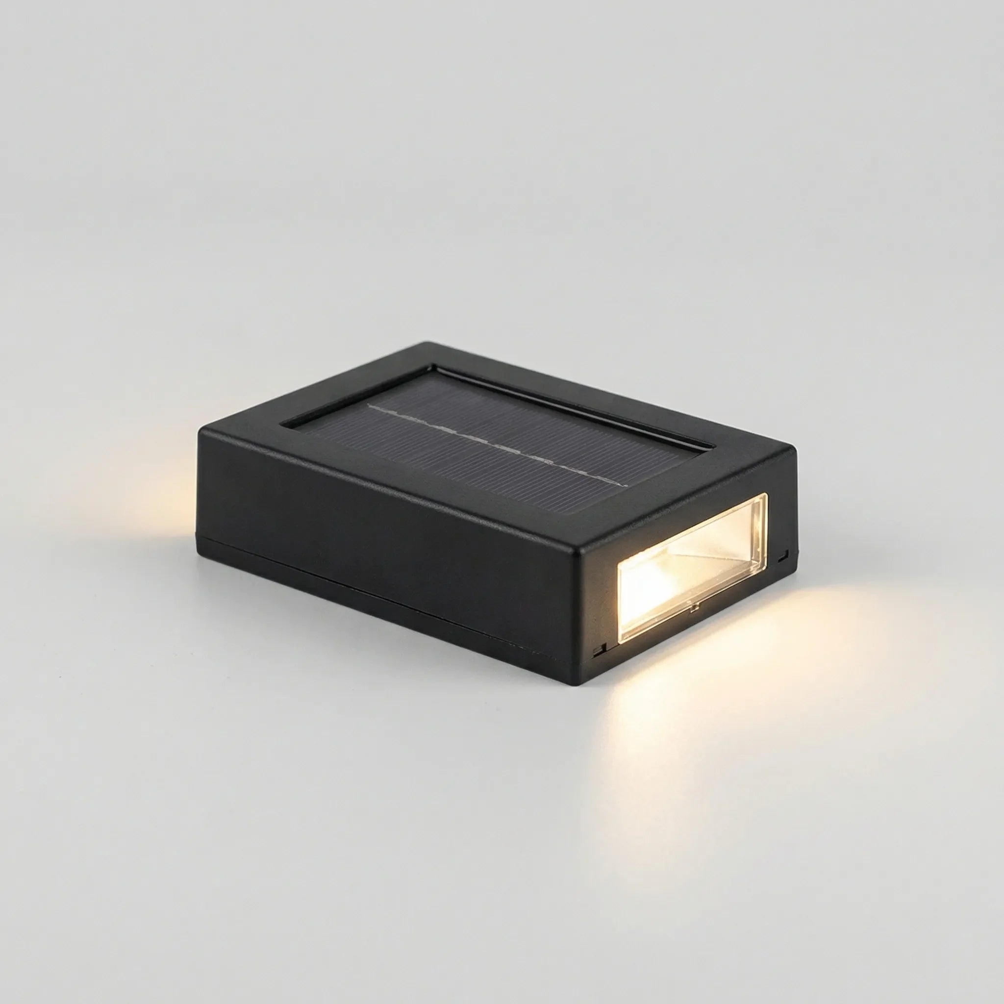 Nordspur | Walloray Solar-Powered Outdoor Up-Down Wall Light