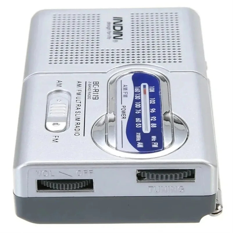 Tragbares AM FM Radio mit Batteriebetrieb und ausziehbarer Antenne