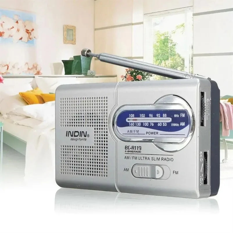 Tragbares AM FM Radio mit Batteriebetrieb und ausziehbarer Antenne