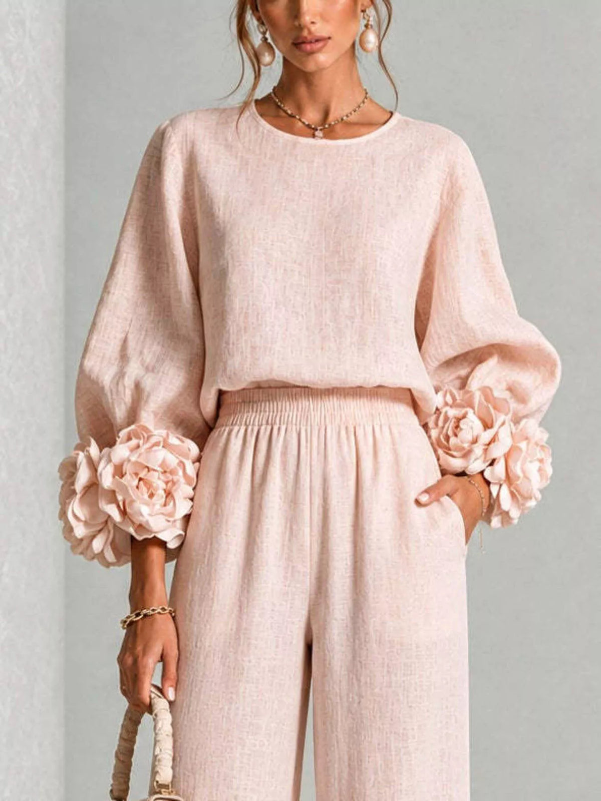 Oberteil mit Blumenmanschetten und weite Hose Set in großen Größen