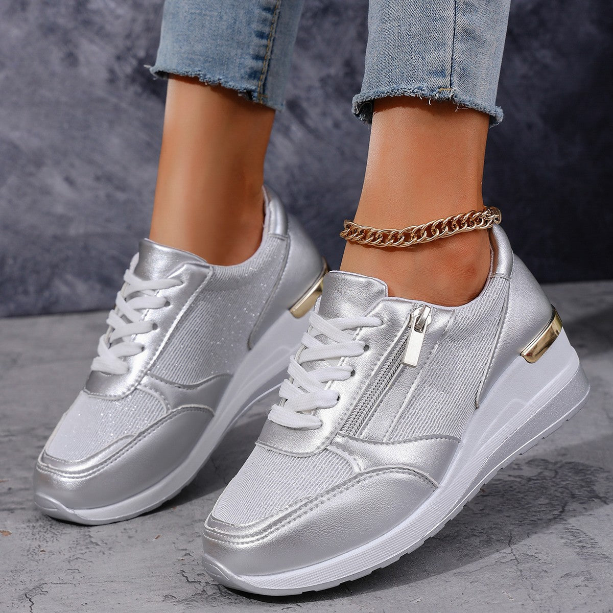 Damen-Sneaker mit Schnürung und seitlichem Reißverschluss – Dicke Sohle, Komfort und sportlicher Stil