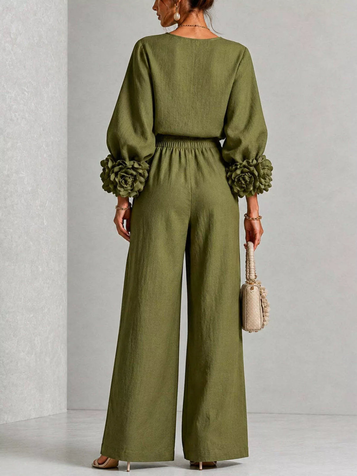 Oberteil mit Blumenmanschetten und weite Hose Set in großen Größen