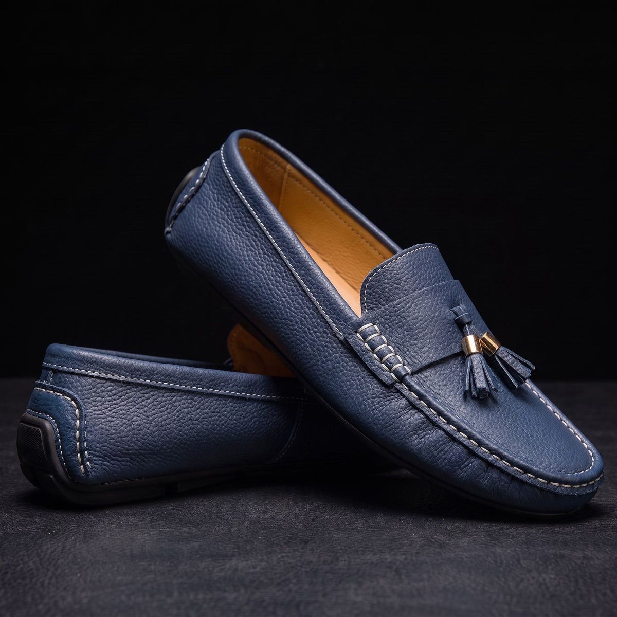 Ockerfarbene Quasten-Loafer