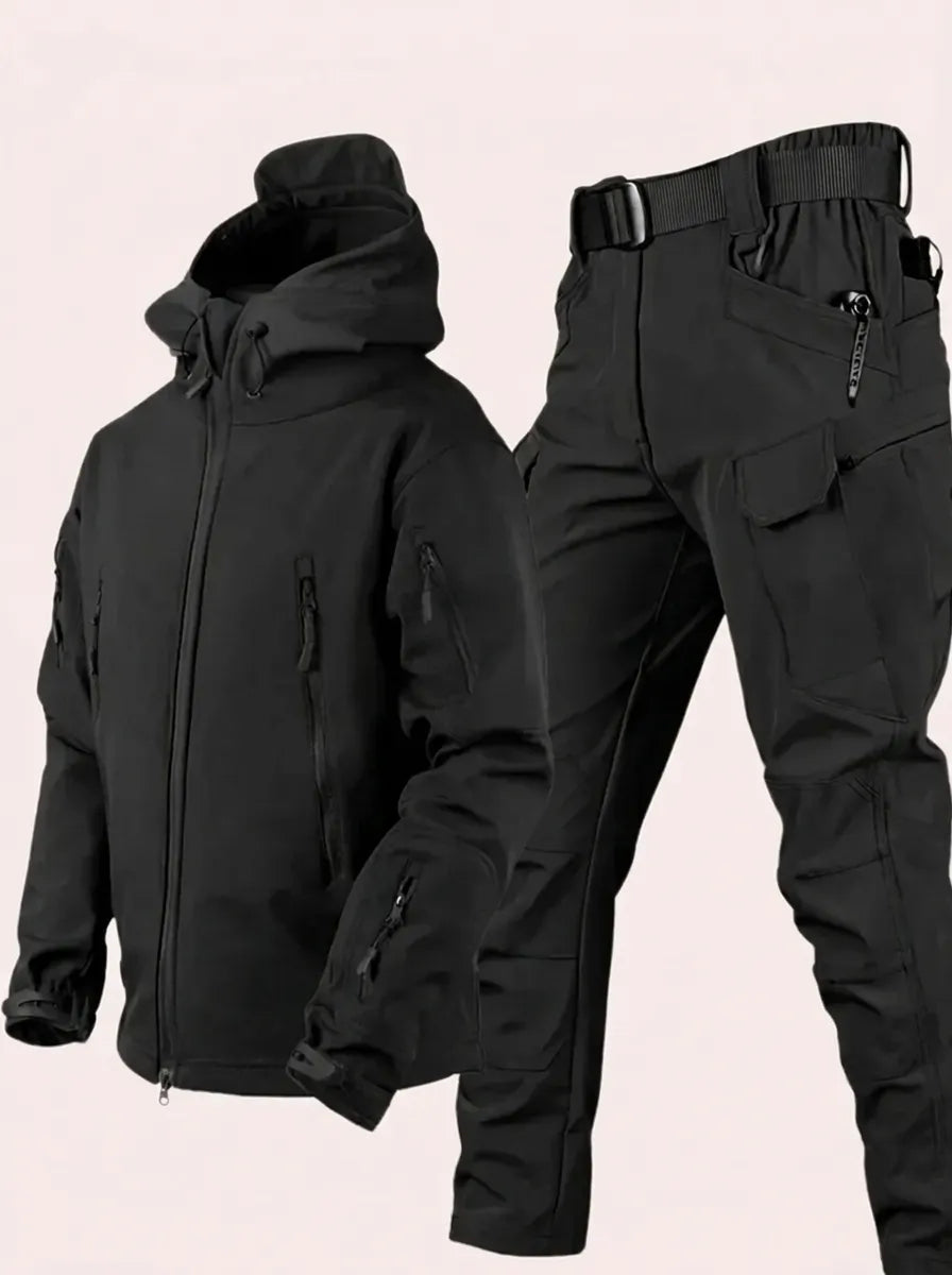 Winterjacke und Hose im Set