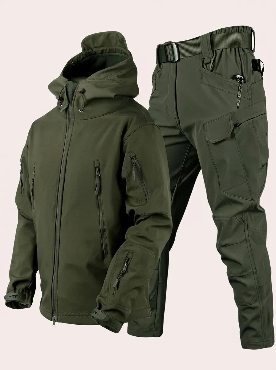 Winterjacke und Hose im Set