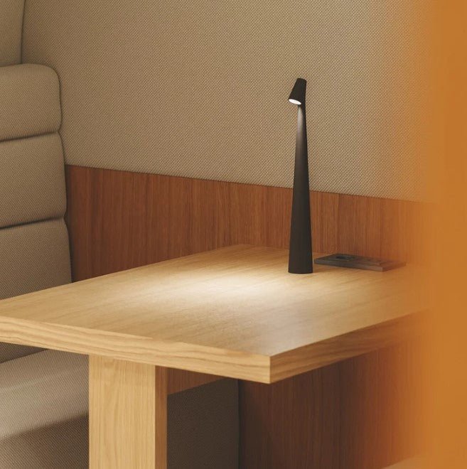 LED Tischlampe wiederaufladbar mit 2700K Warmweiß und 3 Helligkeitsstufen