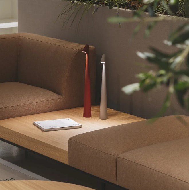 LED Tischlampe wiederaufladbar mit 2700K Warmweiß und 3 Helligkeitsstufen