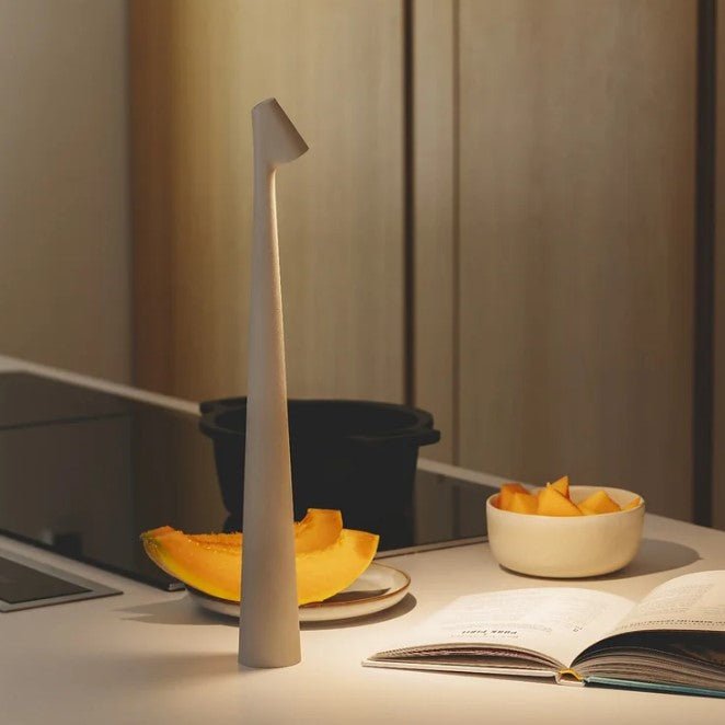 LED Tischlampe wiederaufladbar mit 2700K Warmweiß und 3 Helligkeitsstufen