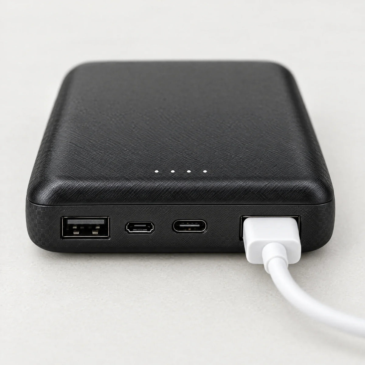 Powerbank 10.000 mAh (5 V/2,1 A) – Für Handy, Camping & Notfall
