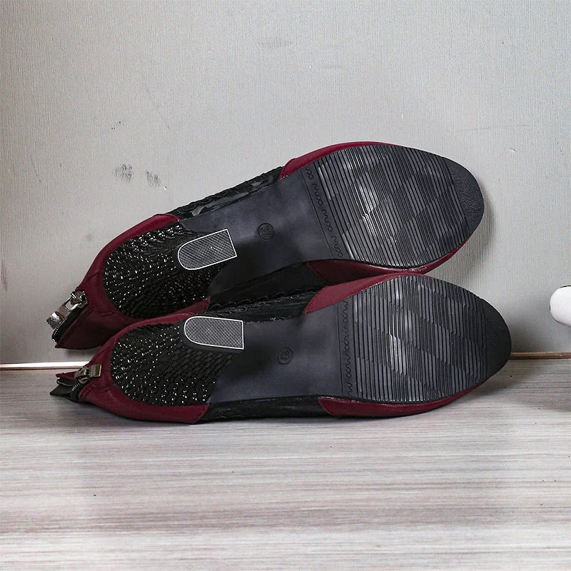 Stylische atmungsaktive orthopädische Absatzschuhe