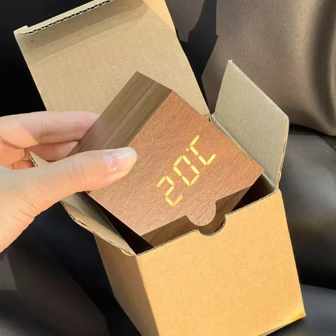 Digitaler Wecker mit LED-Anzeige & Sprachsteuerung – CubeGlow Clock