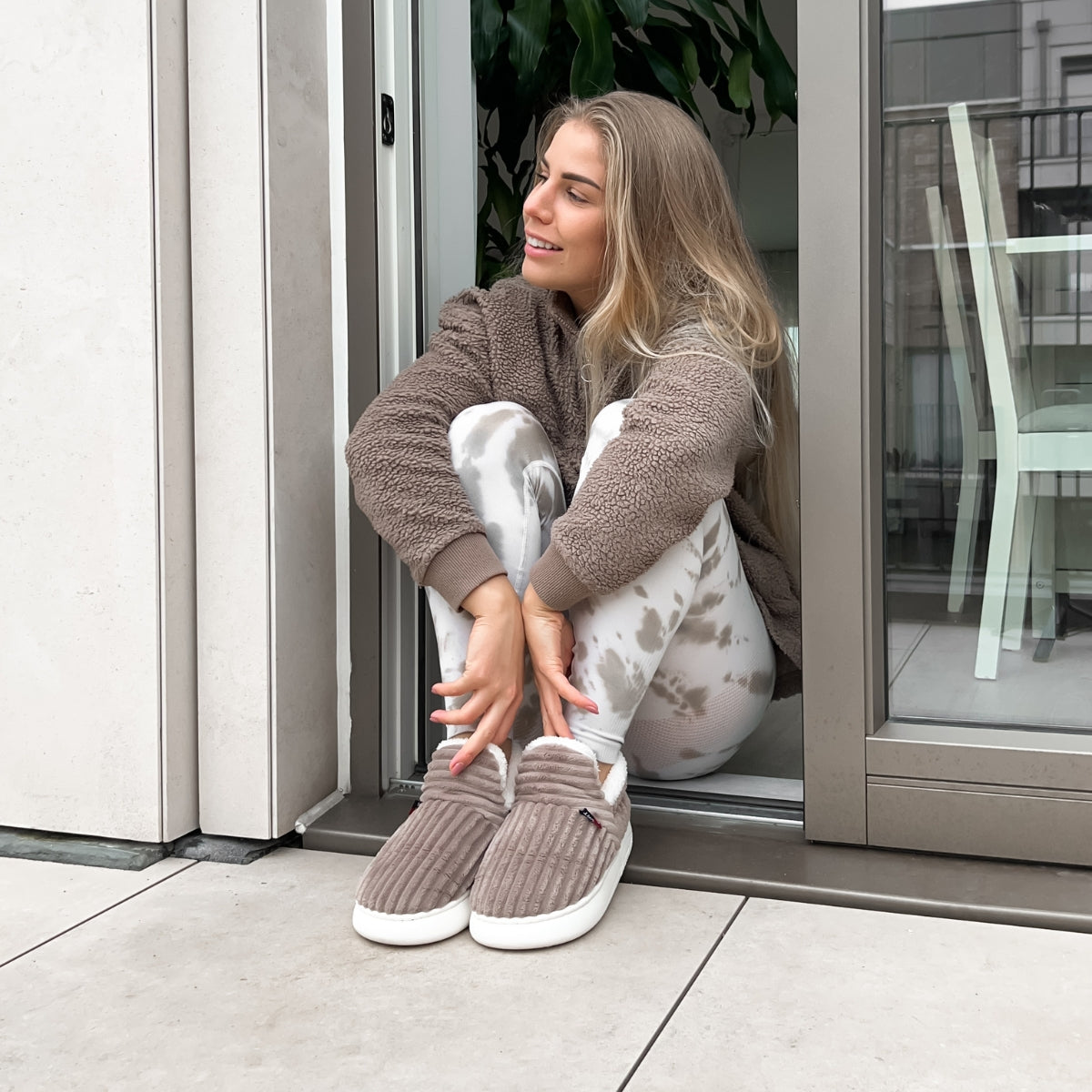 CozySlippers: Unisex Winter Hausschuhe Bequem Warme Pantoffeln