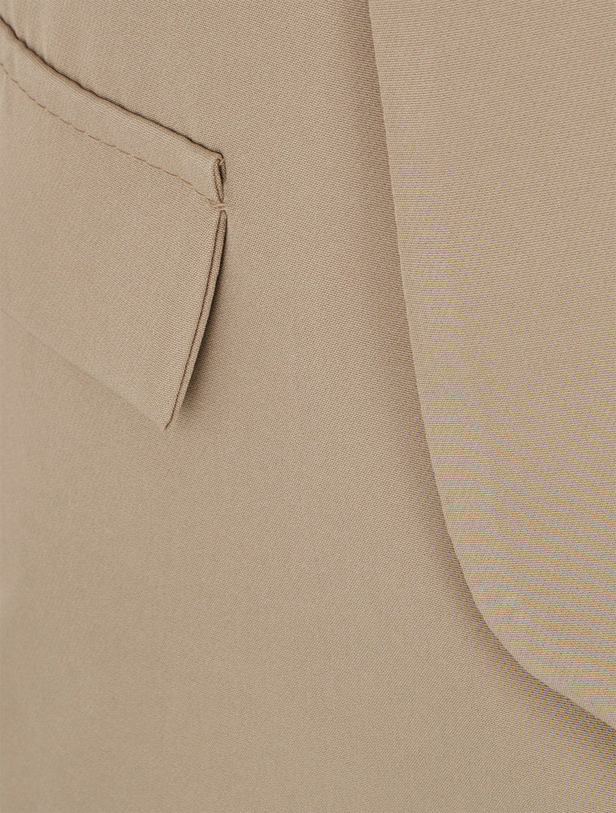 Taillierter Blazer mit Schulterpolstern