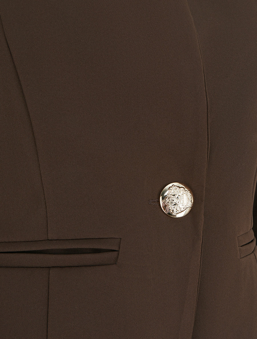 Taillierte Jacke mit Rundhalsausschnitt und Schulterpolstern