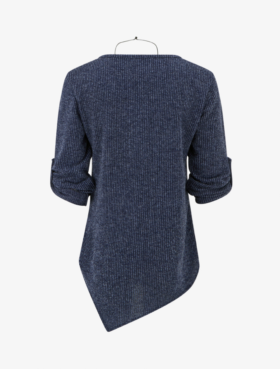 Gerippter Pullover mit Rundhalsausschnitt asymmetrisch