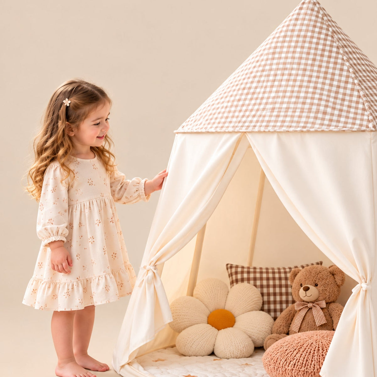 Pop-Up Spielzelt aus Baumwolle mit Netzfenstern und Flaggendach