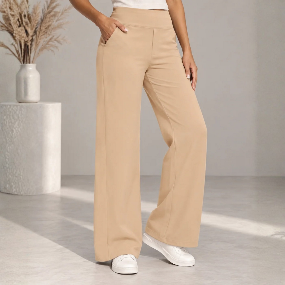 Bequeme elastische Hose mit weitem Bein