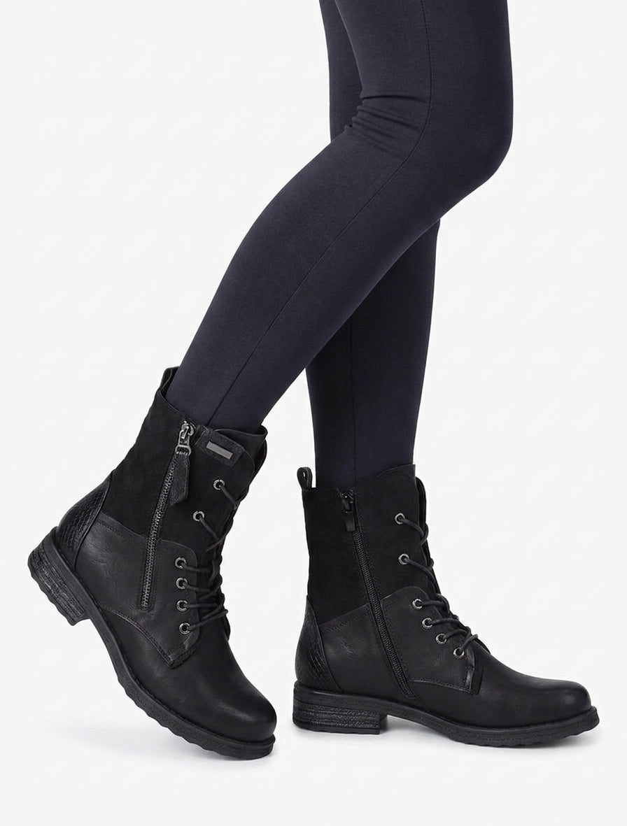 Gefütterte Stiefeletten in Python-Optik