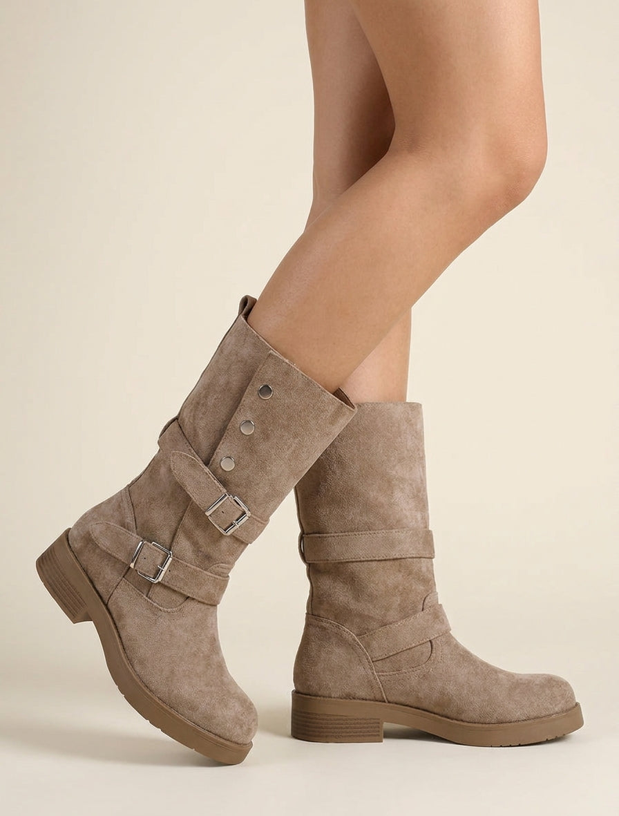 Stiefeletten aus Velourslederimitat mit Blockabsatz und Schnallen