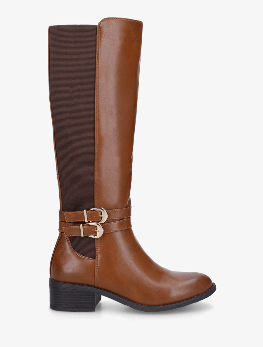 Stiefel mit Riemen und Blockabsatz