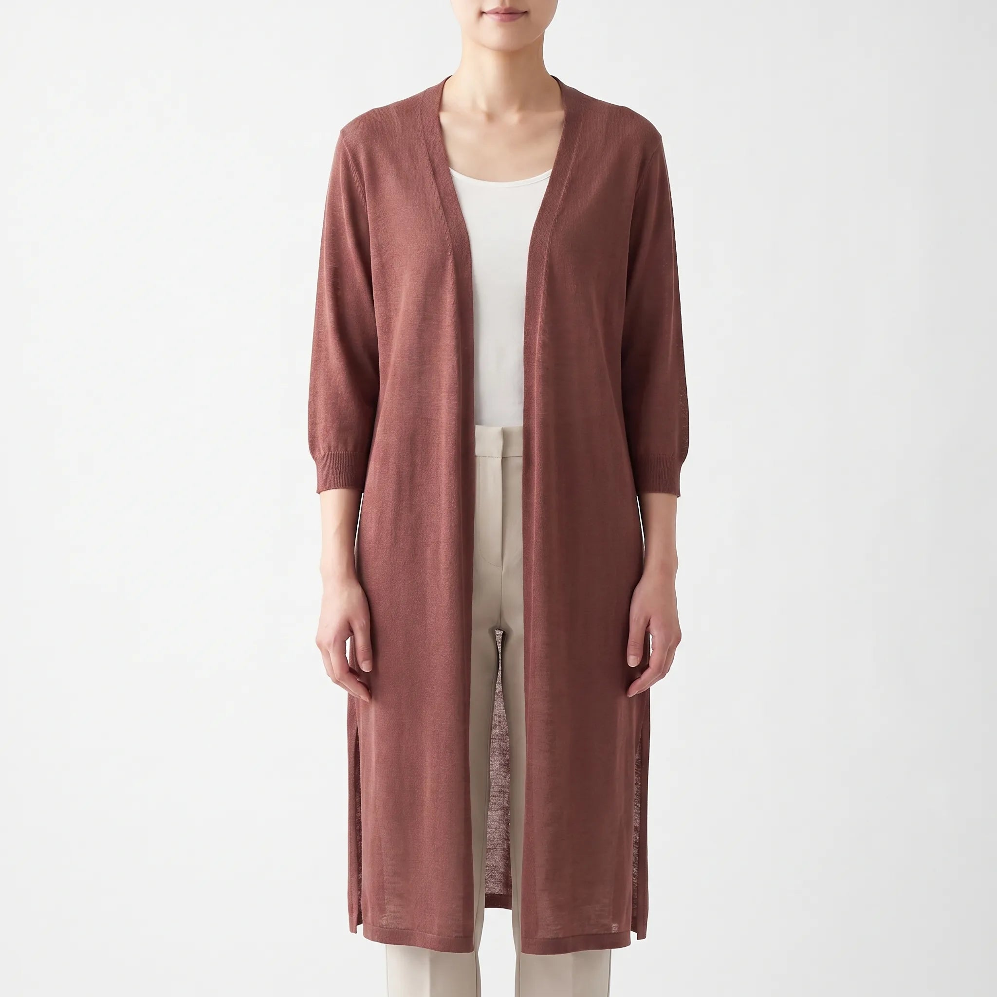 Langlinige Damen-Strickjacke luftig atmungsaktiv Feinstriek Sommerstoff