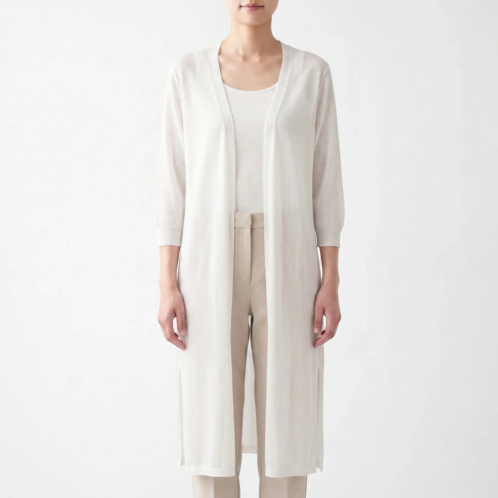 Langlinige Damen-Strickjacke luftig atmungsaktiv Feinstriek Sommerstoff