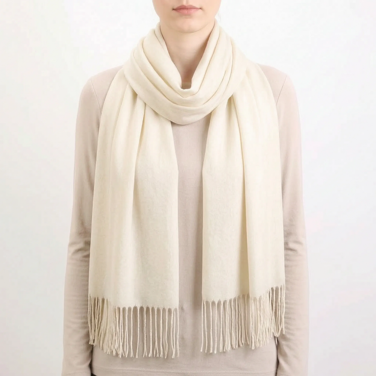 Nordspur | AuraWrap Eleganter Damenschal Mit Quasten