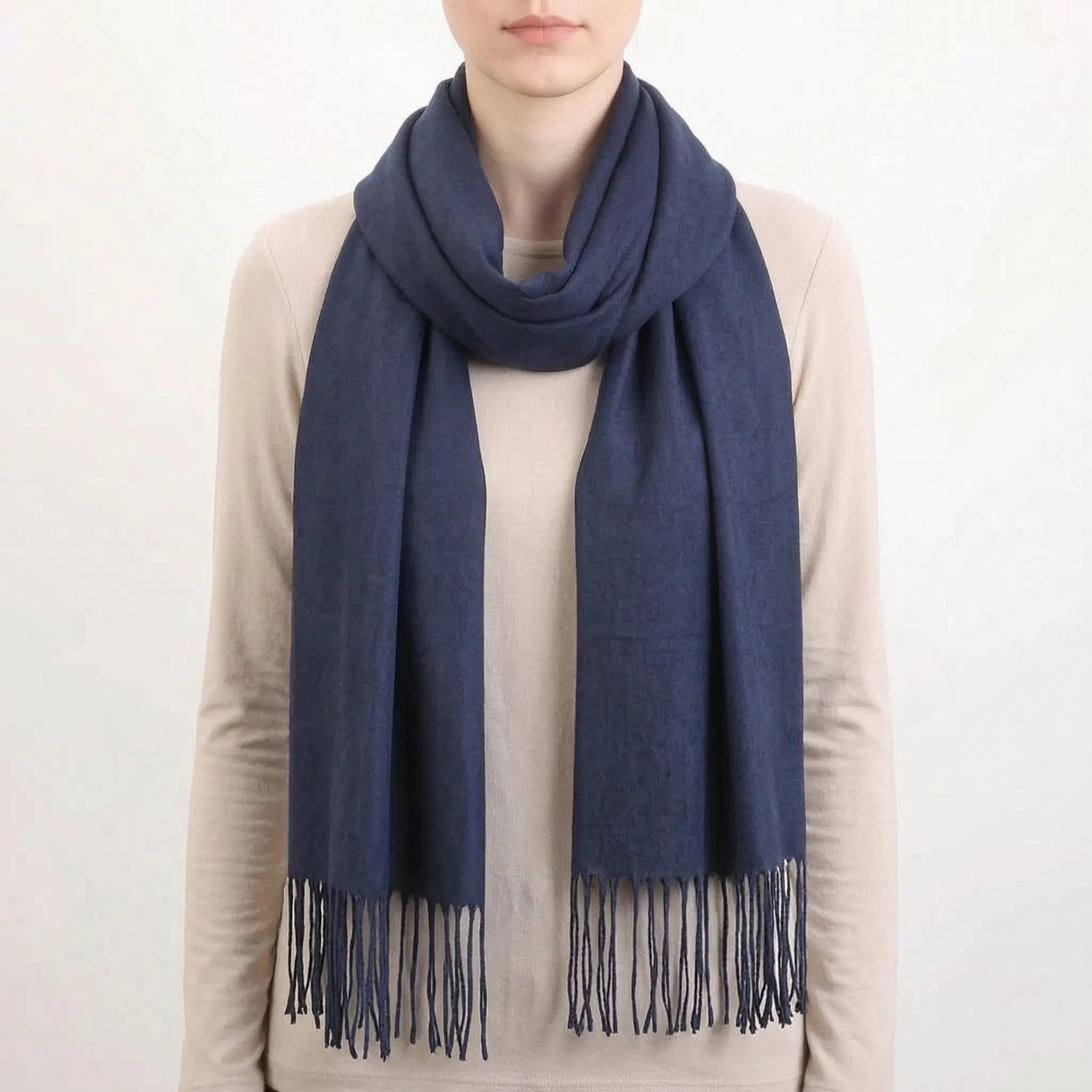 Nordspur | AuraWrap Eleganter Damenschal Mit Quasten