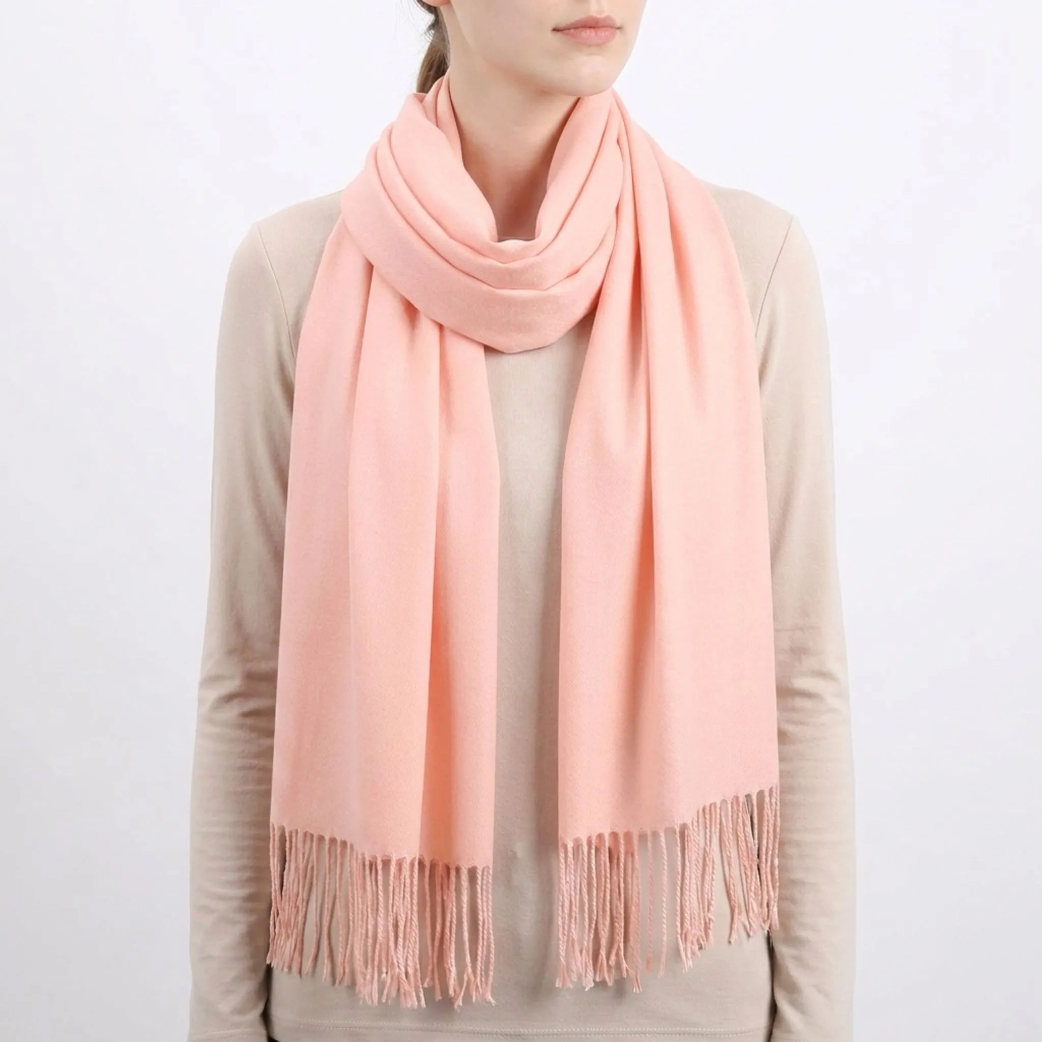Nordspur | AuraWrap Eleganter Damenschal Mit Quasten