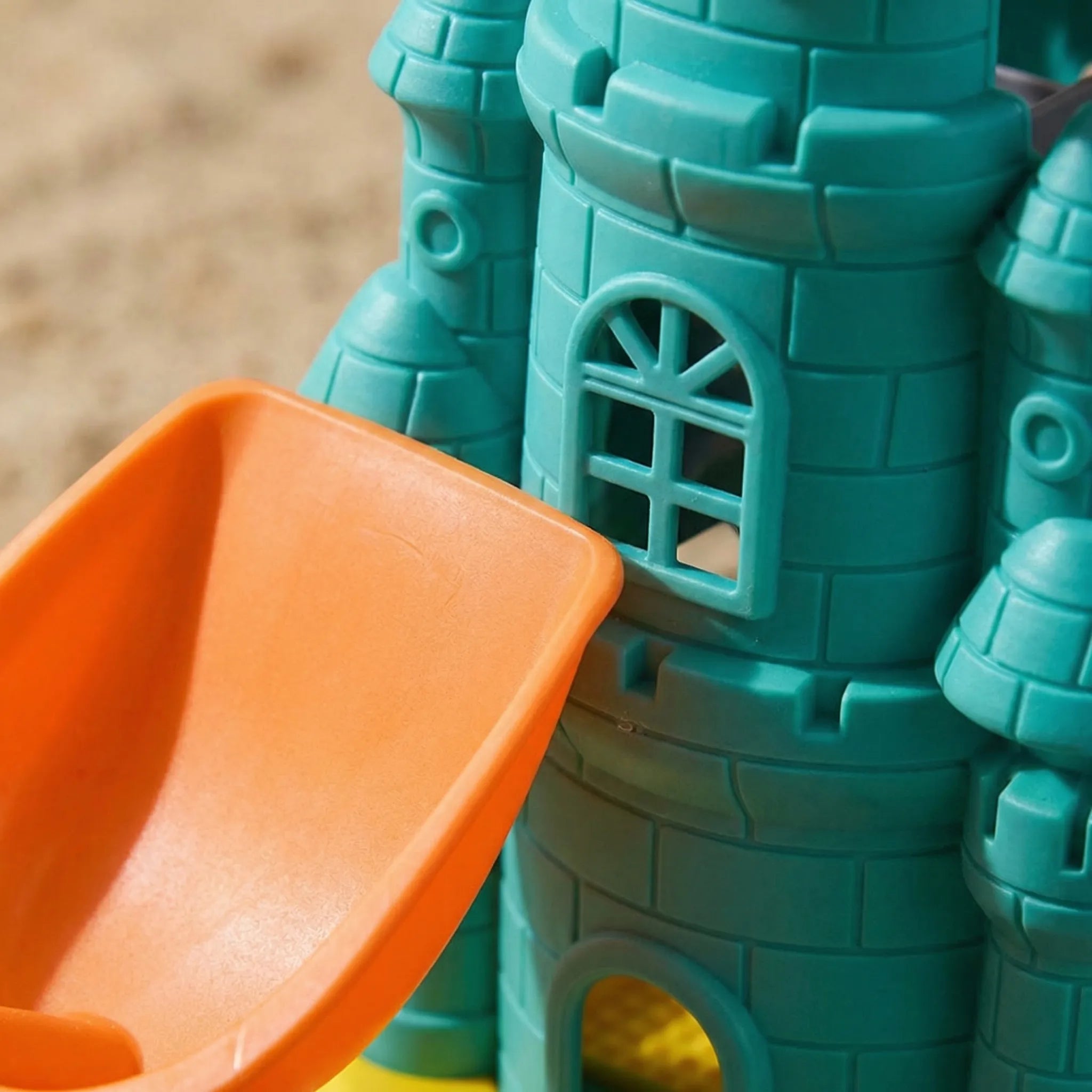 Kinder Strandspielzeug Set mit Eimer, Schaufel, Sanduhr und ATV