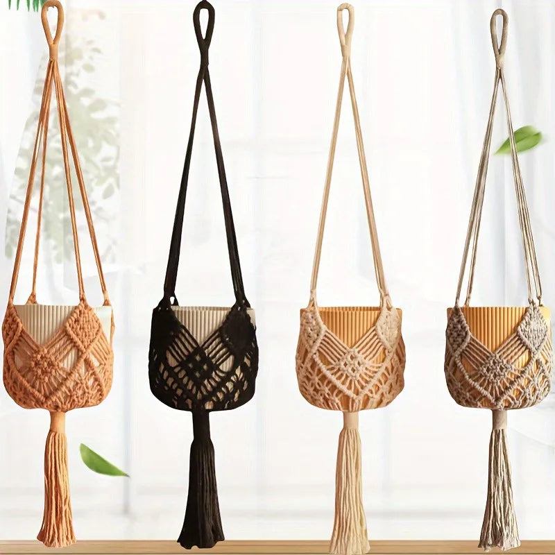 Boho Makramee Pflanzenhänger mit geometrischem Knotenmuster und Quaste