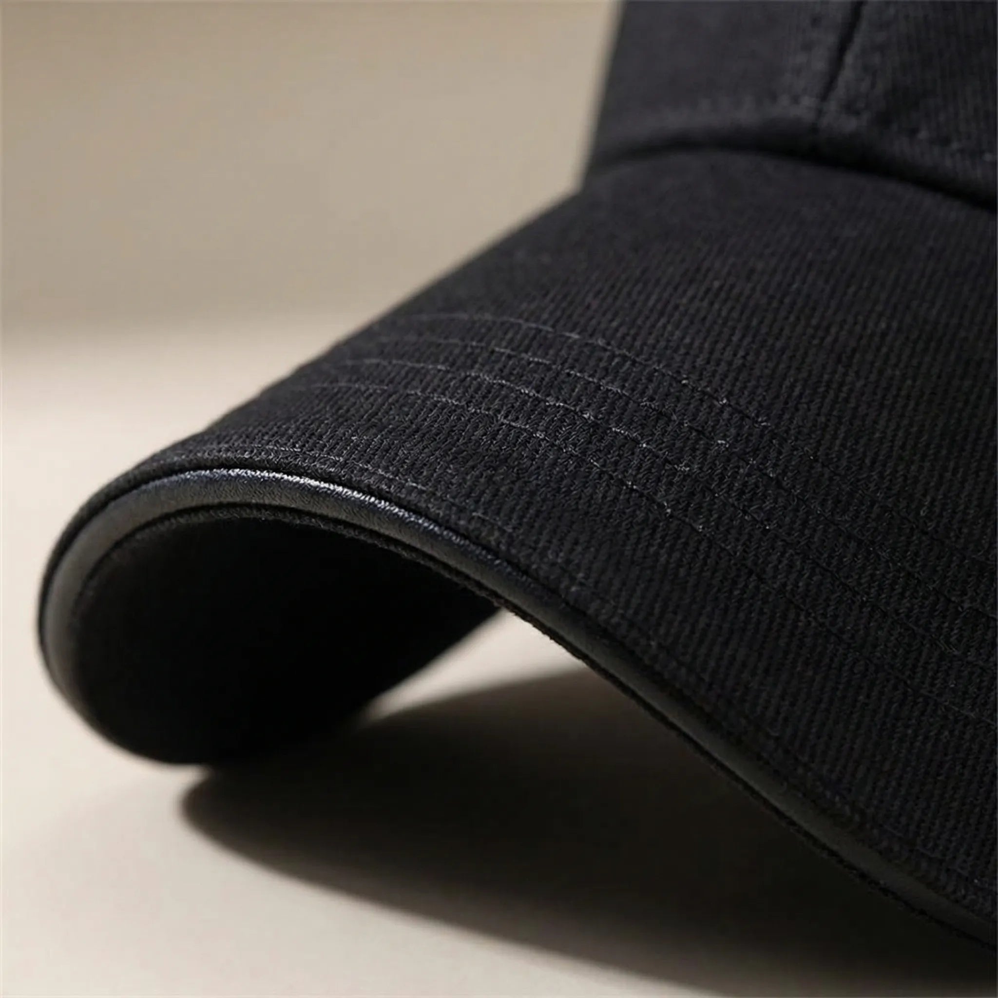 Damen Baseballkappe mit gesticktem Schriftzug und verstellbarem Riemen