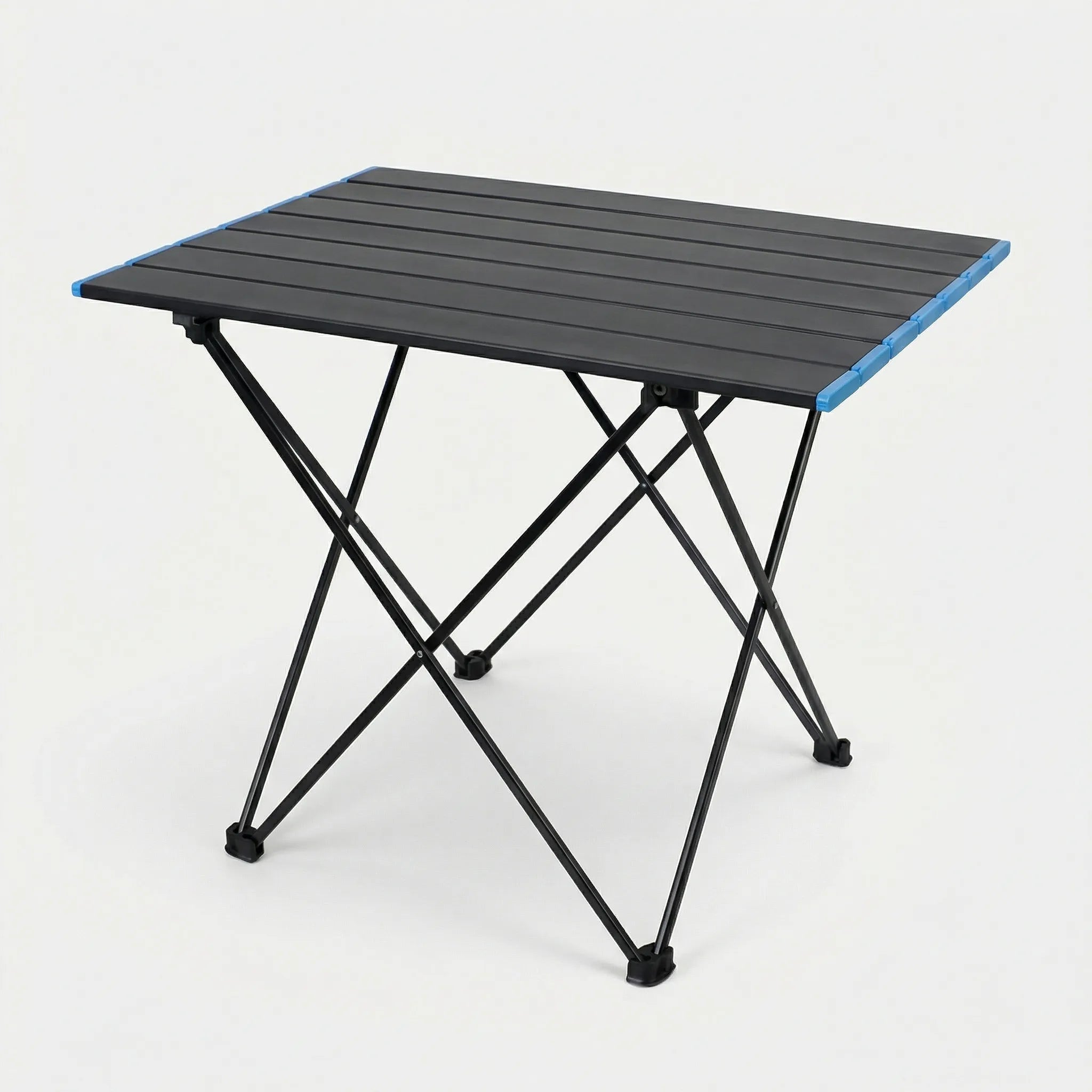 Klappbarer Campingtisch mit Lamellentischplatte und Transporttasche