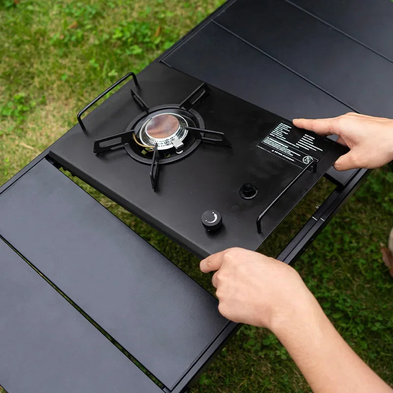 Klappbarer Camping-Tisch mit verstellbaren Beinen und Brennerpanel