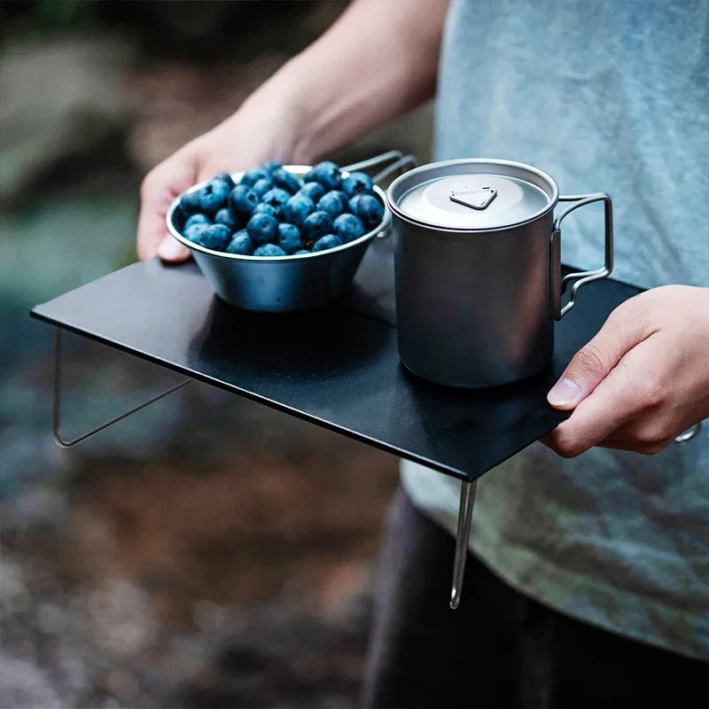 Ultraleichter Camping-Klapptisch mit Pop-up-Aufbau und stabiler Arbeitsfläche