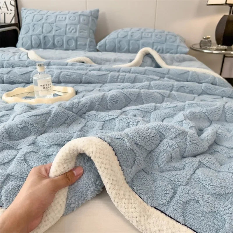 Leichte umkehrbare Wurfdecke mit flauschigem gestepptem Design