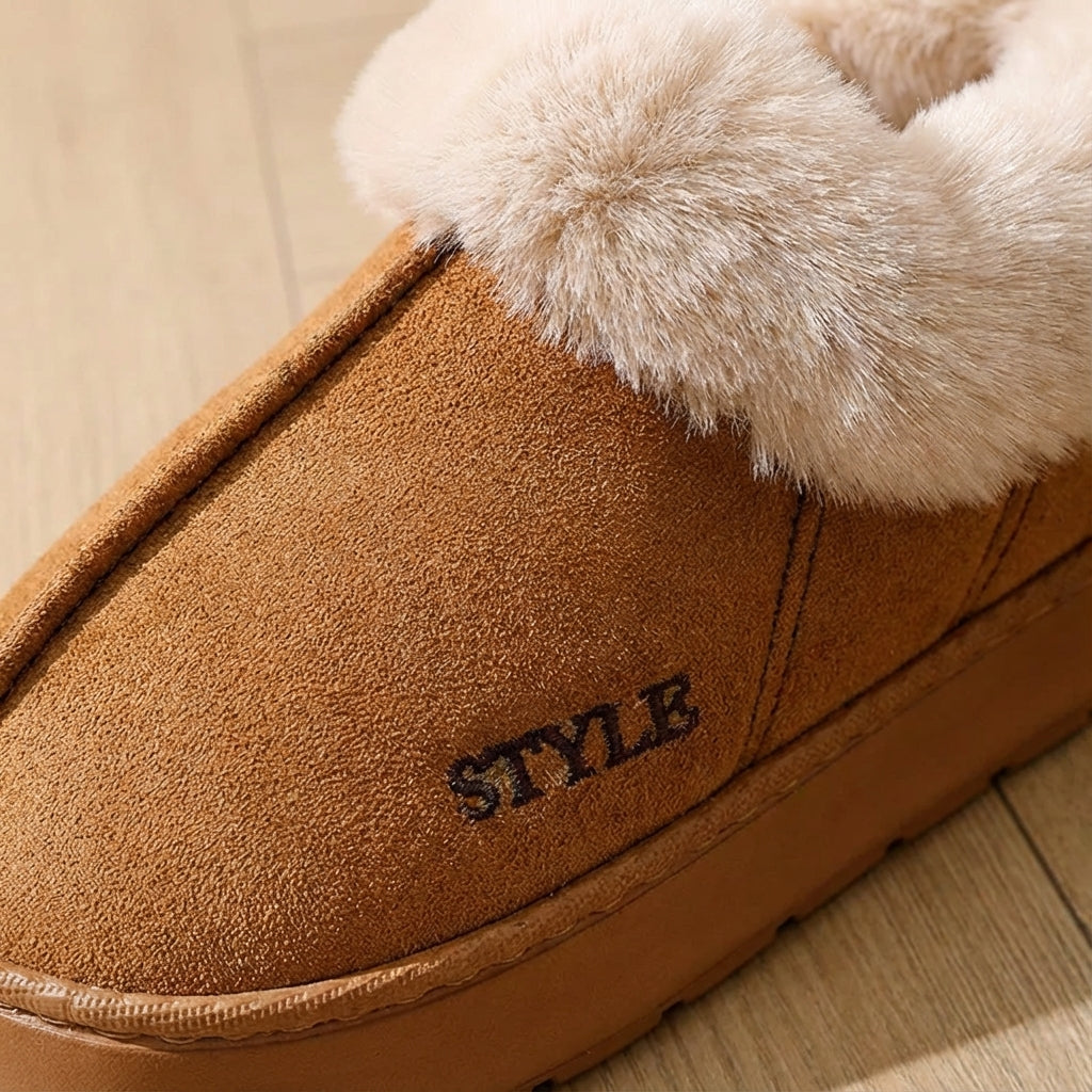 Knöchelhohe Winterstiefel mit Plüschfutter und rutschfester Sohle