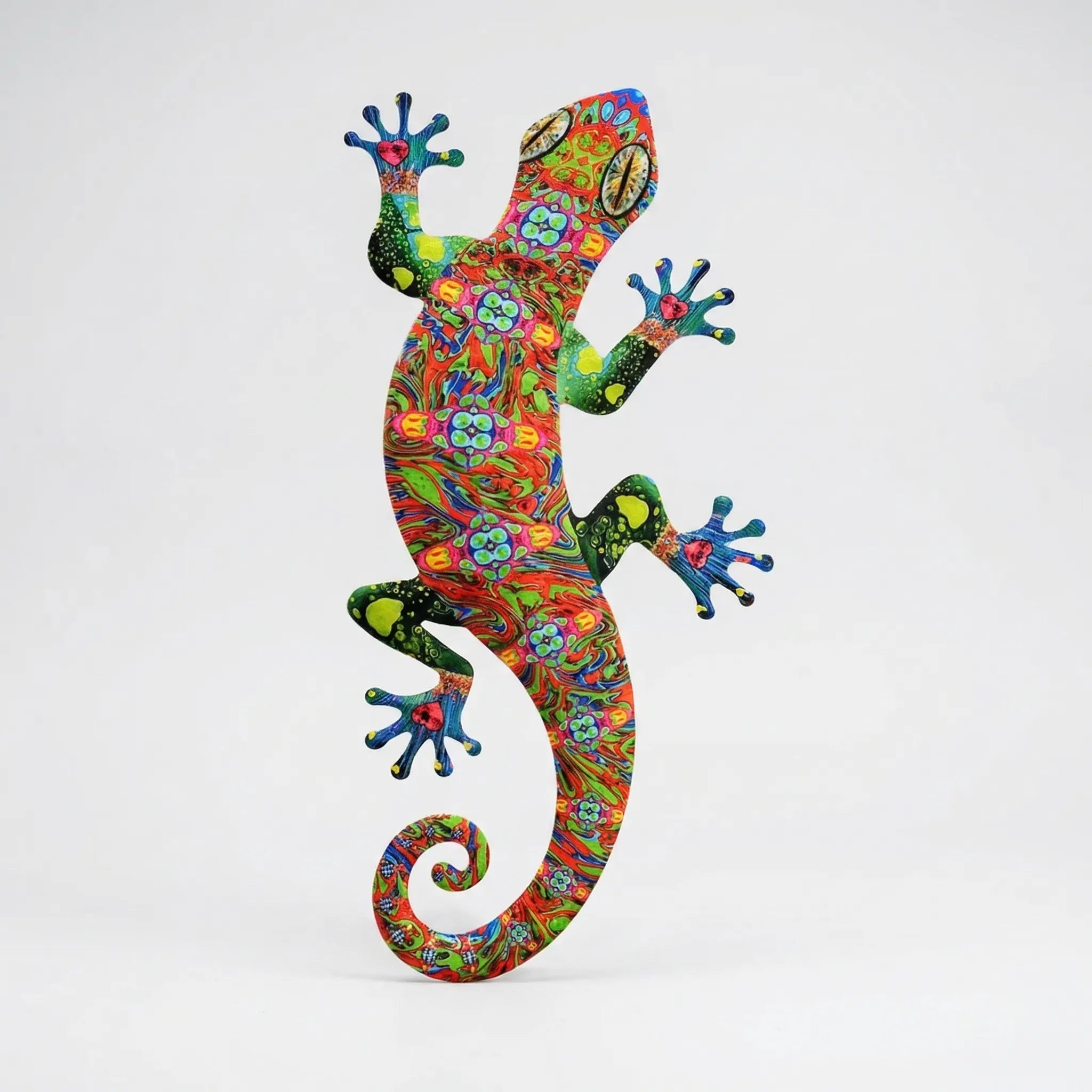 Gecko-Wandskulpturen mit lebendiger Bemalung und Wirbelmuster