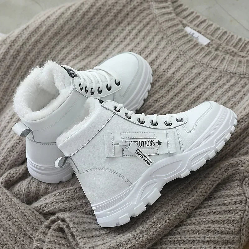 Knöchelhohe Winterstiefel mit isolierter Auskleidung und rutschfester Sohle