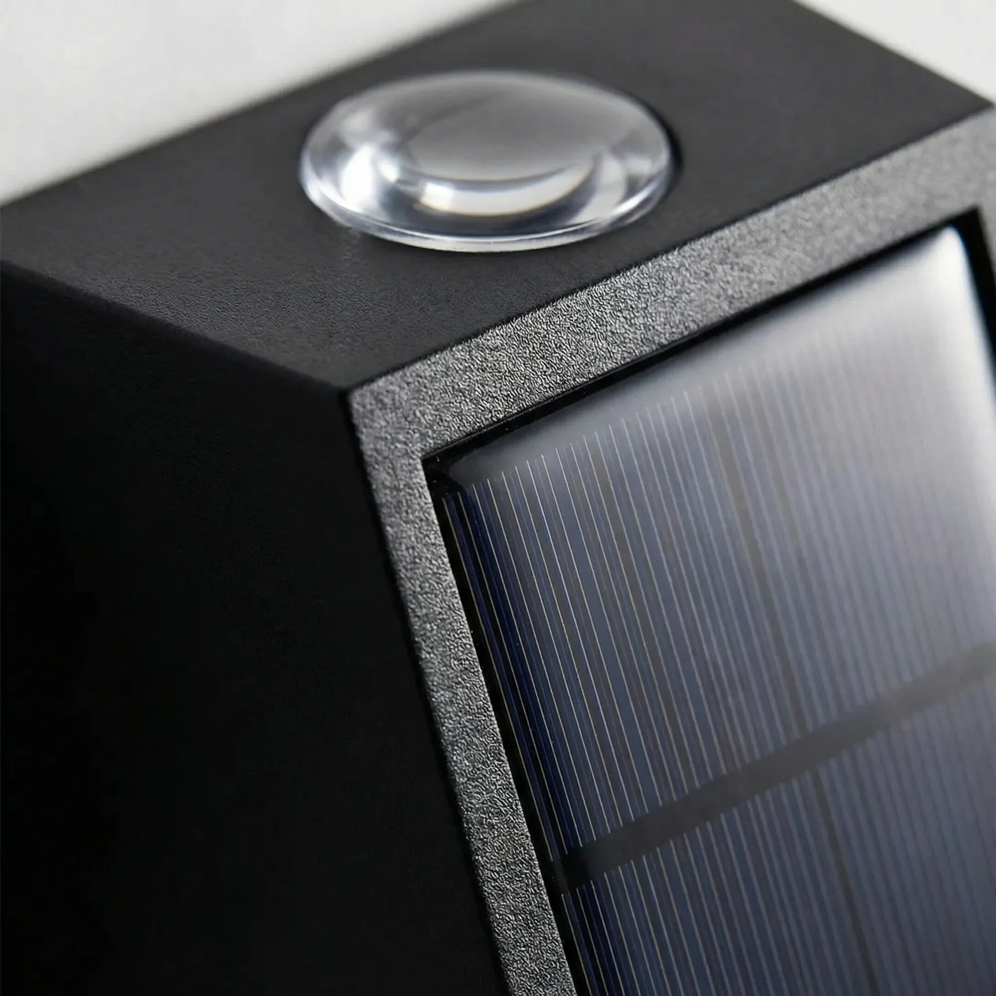 Nordspur | Glowesca Solar-Powered Outdoor Up-Down Wall Light