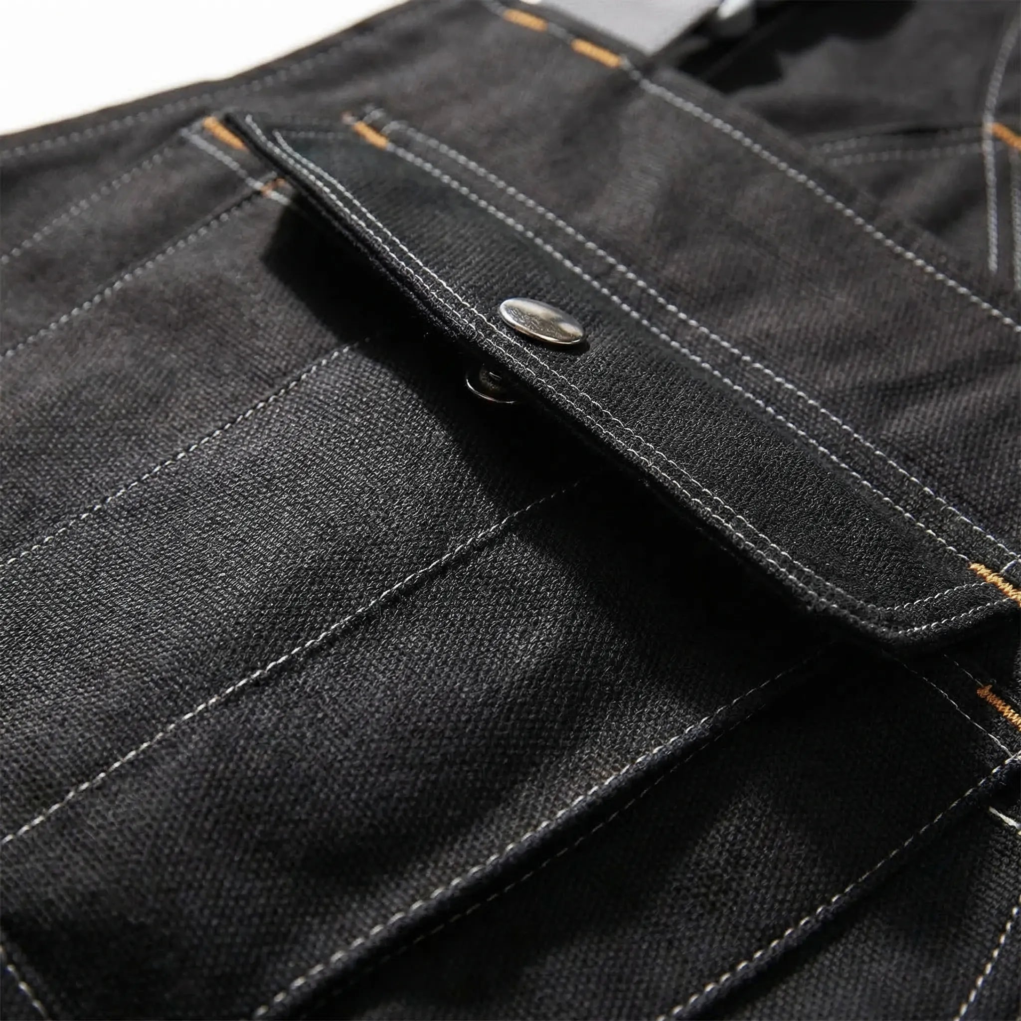 Arbeitslatzhose mit Cargo-Taschen und verstärkten Nähten für Handwerker